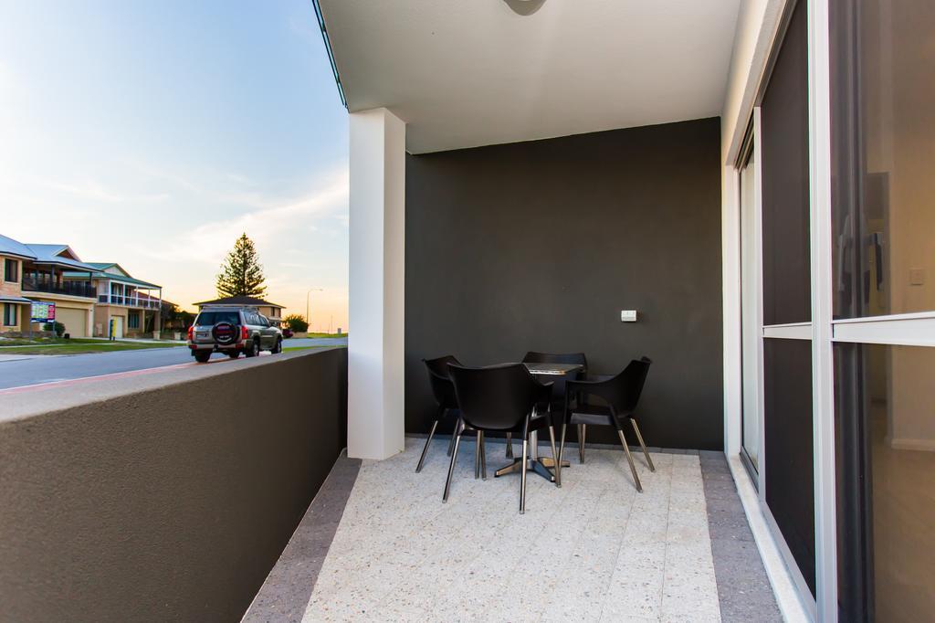 Reflections By Rockingham Apartments Pokoj fotografie