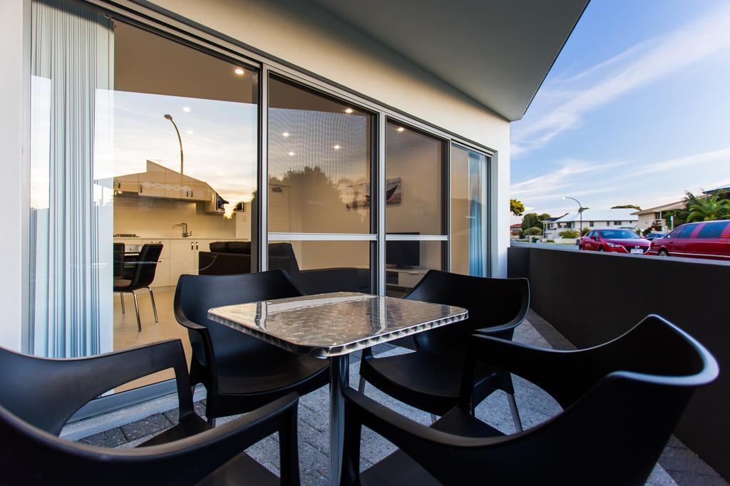 Reflections By Rockingham Apartments Pokoj fotografie